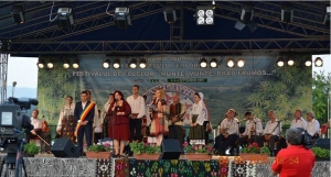 Zilele orasului si festivalul national de folclor &quot;Munte, munte, brad frumos&quot; editia a 19-a 2017